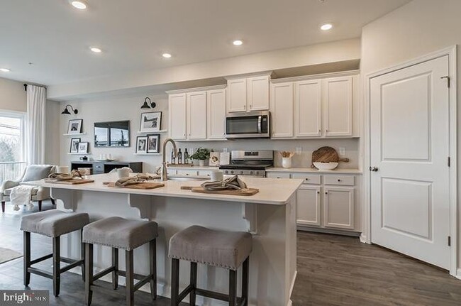 Building Photo - 1107 Meadowlark Dr