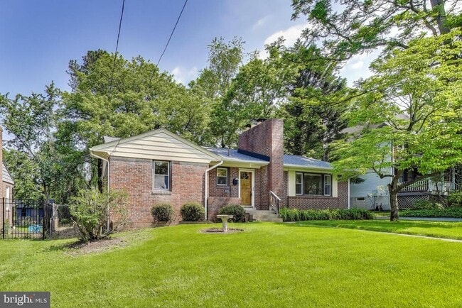 Building Photo - 3215 McComas Ave