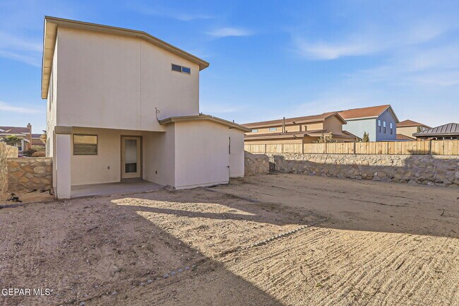 Building Photo - 2328 Honey Dew St