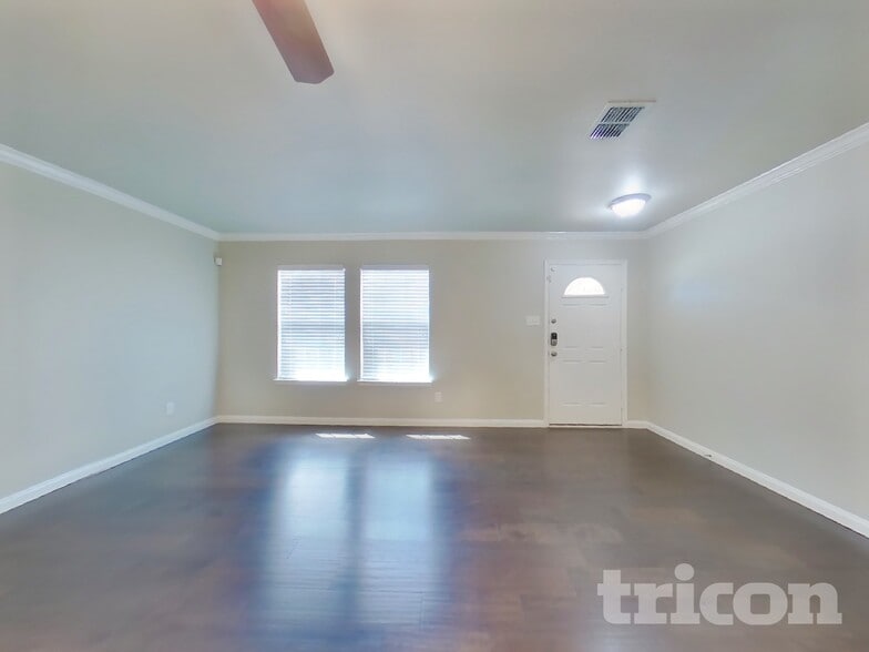Building Photo - 12632 Shady Cedar Dr
