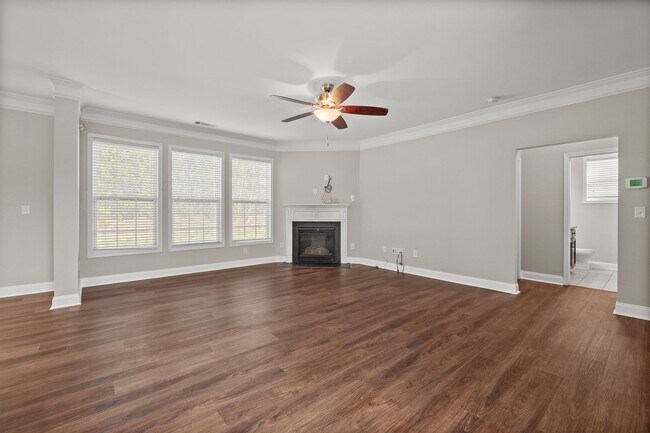 Building Photo - Immaculate 5bd 3bd Berewick home with many newly upgrades!