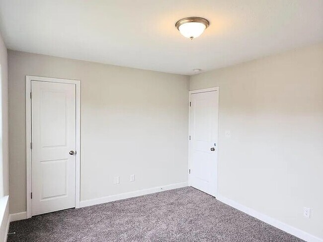 Building Photo - RENOVATED 4 BEDROOM/3 BATH IN NORFOLK! READY FOR RENT!!