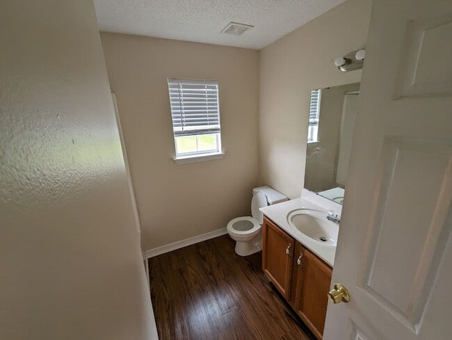 Building Photo - Three Bed Two Bath - Next to Magnolia School, Foley