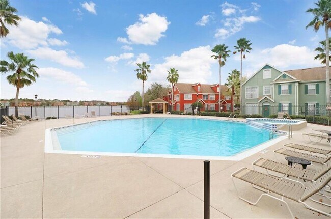 Building Photo - 9506 Lake Chase Island Way