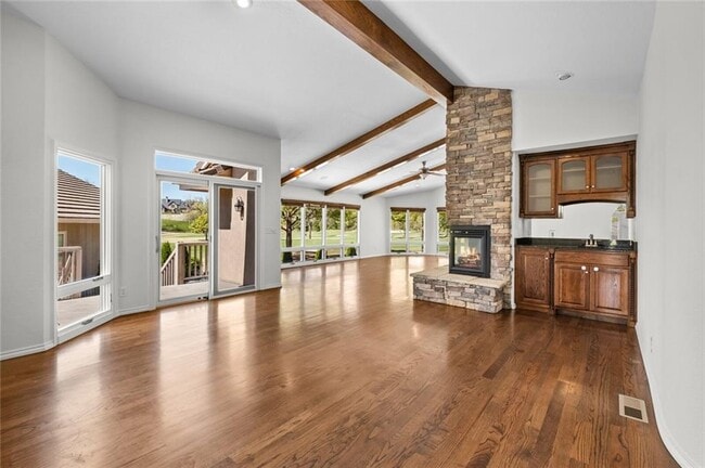 Building Photo - 9 W Augusta Ct