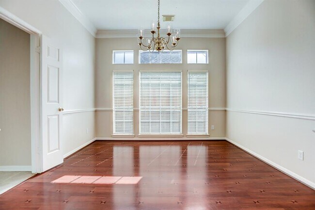 Building Photo - 4415 Oak Valley Dr