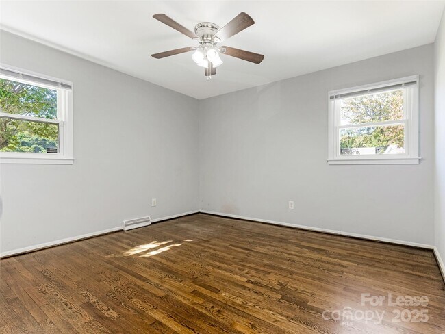 Building Photo - 3523 Clardy Ct