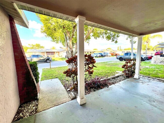 Building Photo - 8931 Ledgestone Ln
