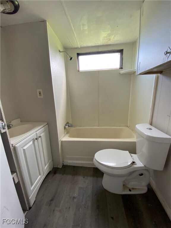 Building Photo - 8086 Heck Dr