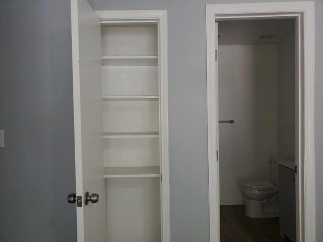 Building Photo - $500 off one month.  Call for details. "Ch...