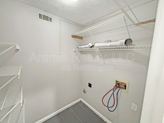 Building Photo - 2251 Mainsail Ct