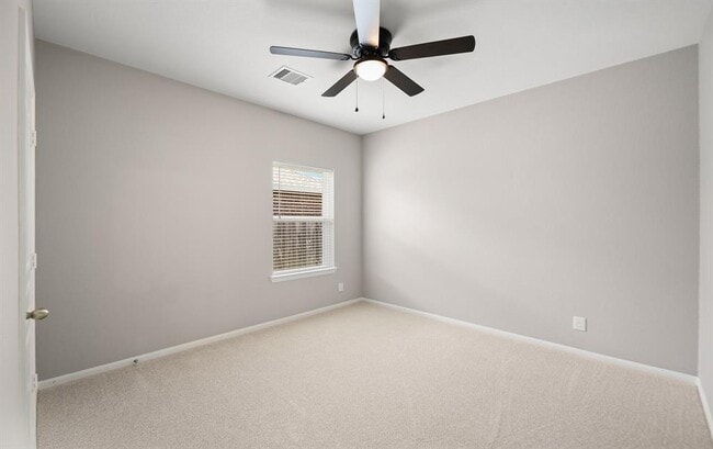 Building Photo - 30111 Saw Oaks Dr