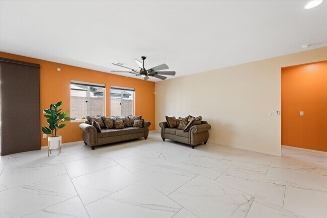 Building Photo - Upgragded 4-Bedroom Home with Casita in Gated Community