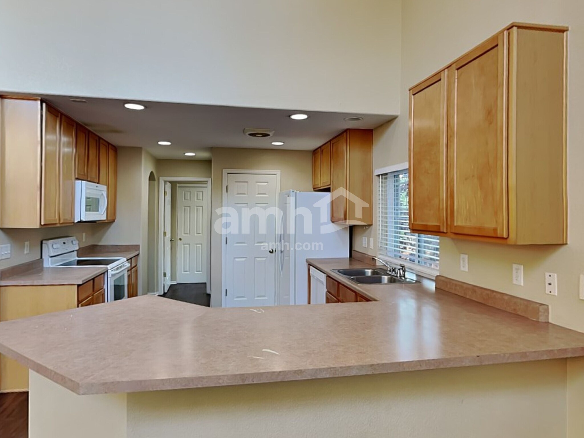 Building Photo - 20745 E Girard Pl