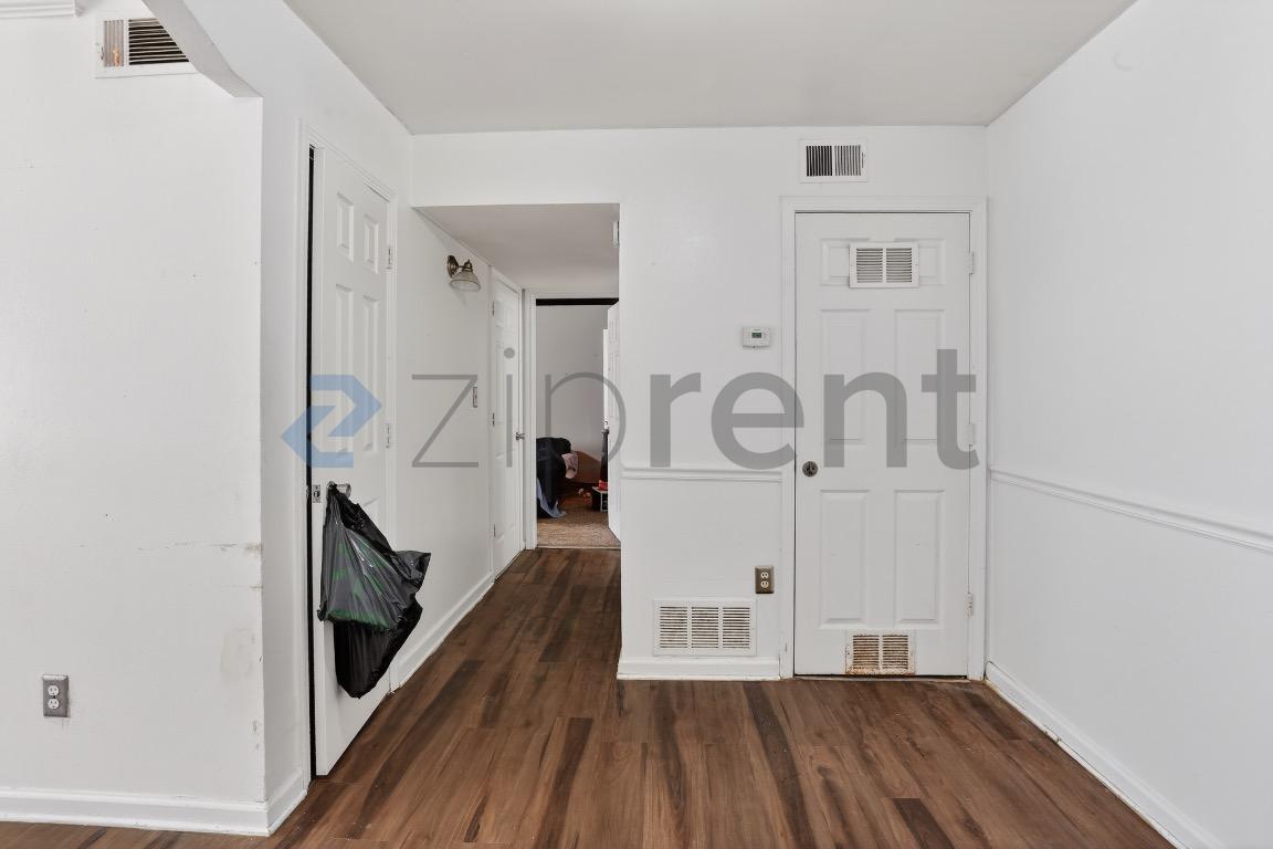 Building Photo - 1212 Utoy Springs Rd SW