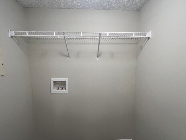 Building Photo - bg0714