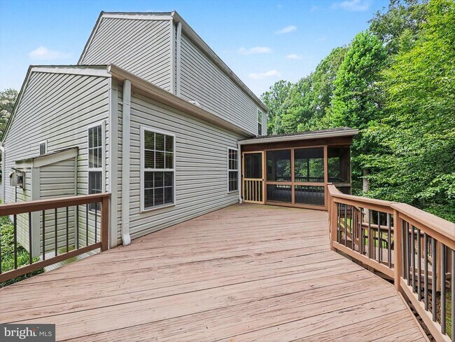 Building Photo - 5641 Eppes Island Pl
