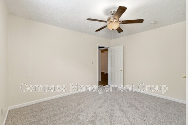 Building Photo - 1690 River Bend Rd