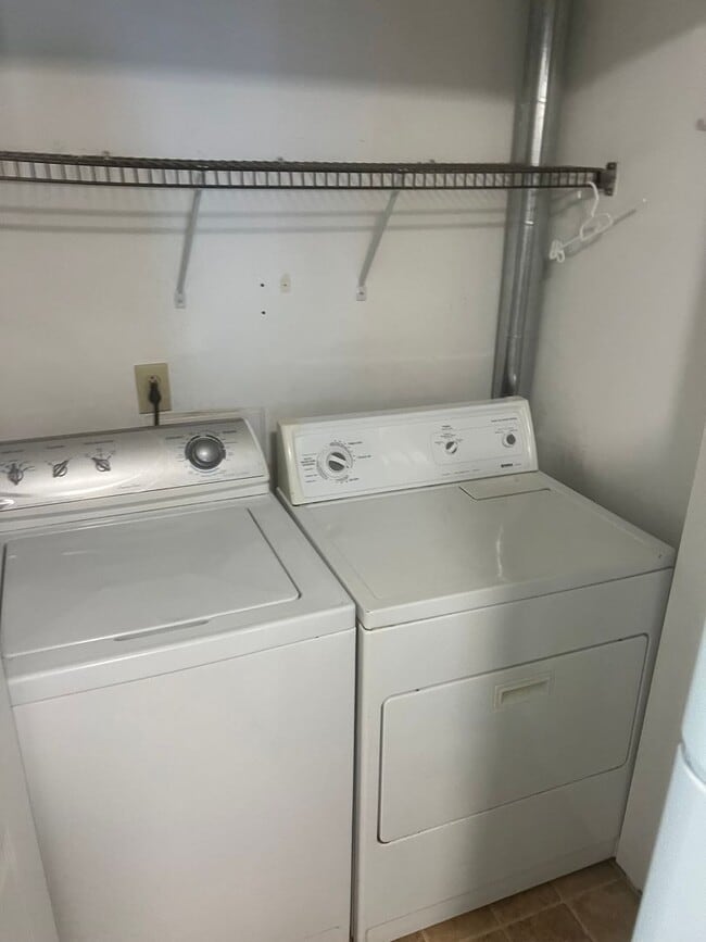 Building Photo - ONE LEVEL LIVING at Stonebridge Landing in Western Branch!