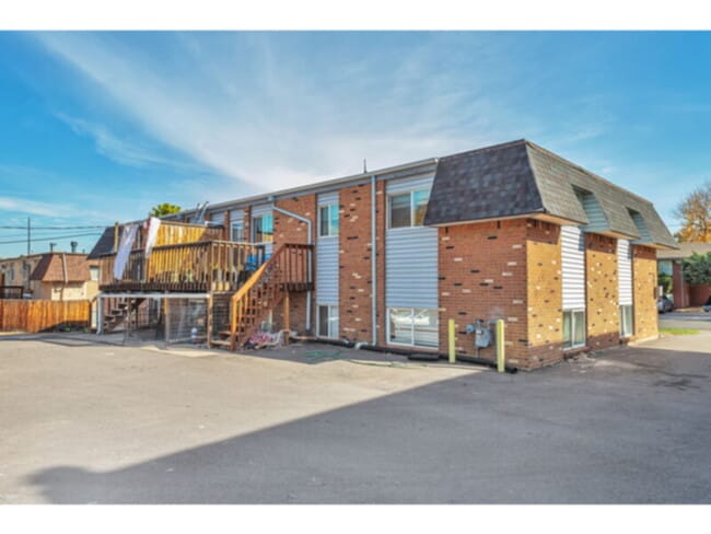 Building Photo - 5339 S Elati St