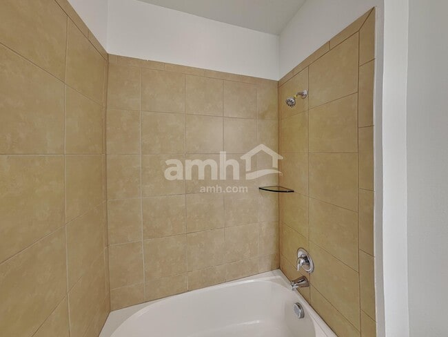 Building Photo - 1838 Castleton Dr