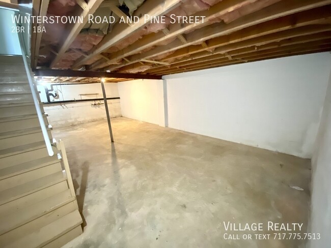 Building Photo - Large 2-Bedroom Townhome in Red Lion! Pati...