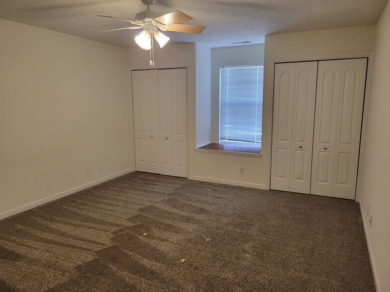 Building Photo - 614 Vineyards Ct