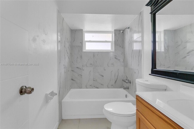 Building Photo - 5807 SW 27th St