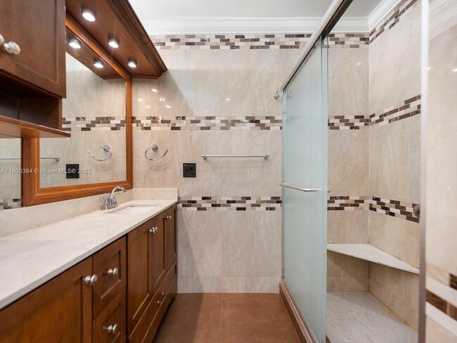 Building Photo - 9941 Costa Del Sol Blvd