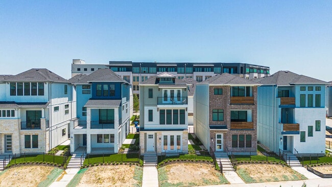 Building Photo - 516 Secretariat Dr