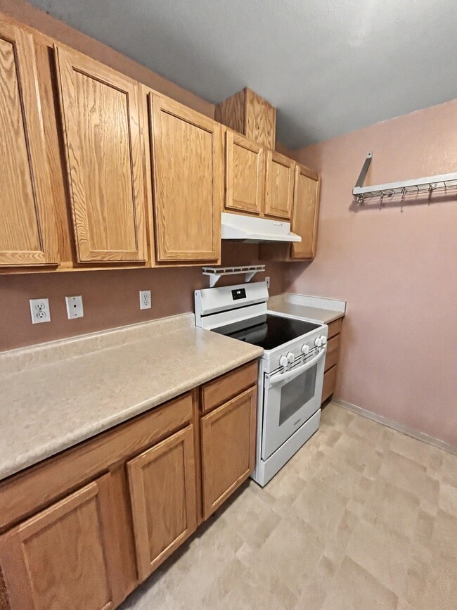 Building Photo - 1405 W 27th Ave