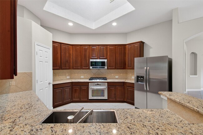 Building Photo - 18154 Williams Elm Dr
