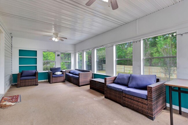 Building Photo - 3613 Burton Cir