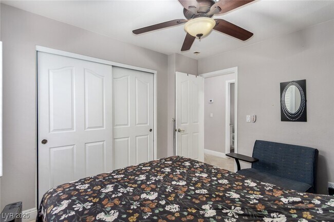 Building Photo - 217 Cimarron Village Way