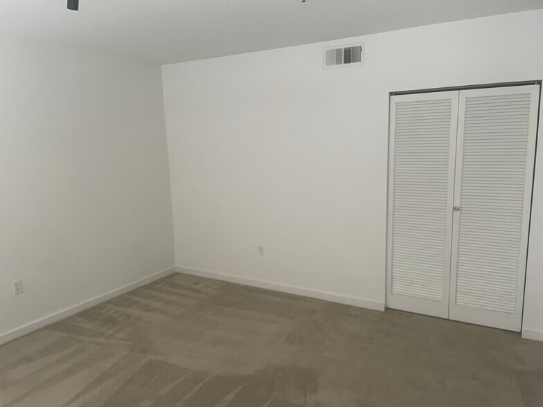 Loft Bedroom/Den/Office - 426 27th St