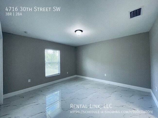 Building Photo - 4716 30th St SW