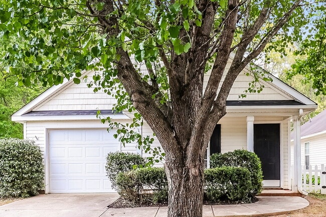 Building Photo - 1916 Harrison Park Dr