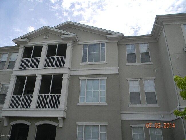 Building Photo - 1001 Monument Rd