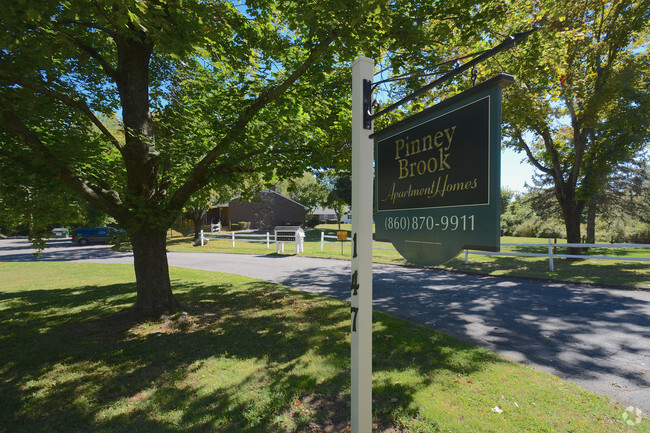 Building Photo - Pinney Brook