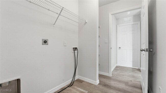 Building Photo - 2701 E 18th St