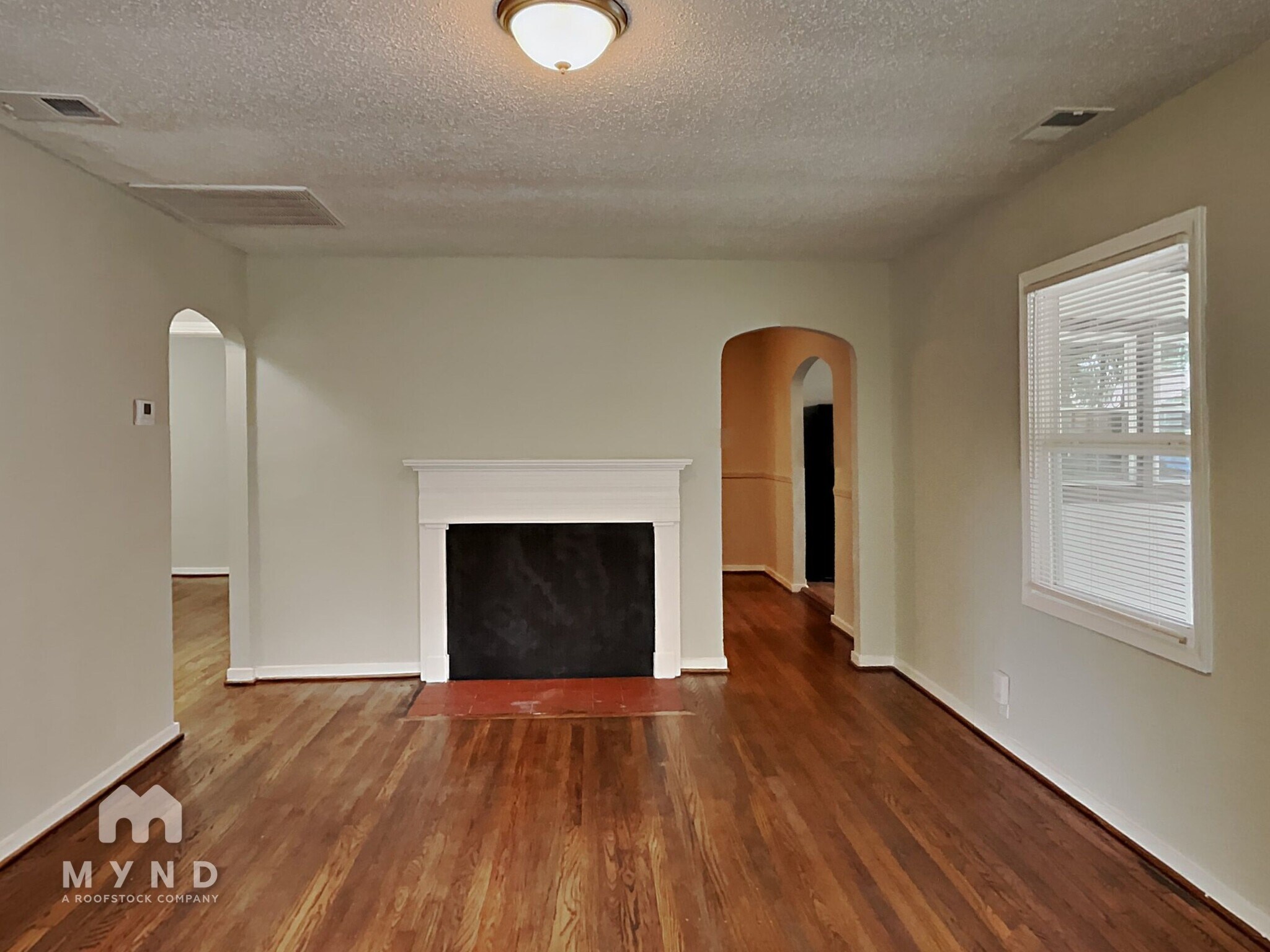 Building Photo - 713 Woodward Rd