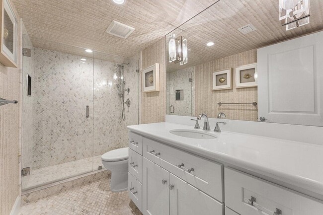 Building Photo - 4740 S Ocean Blvd