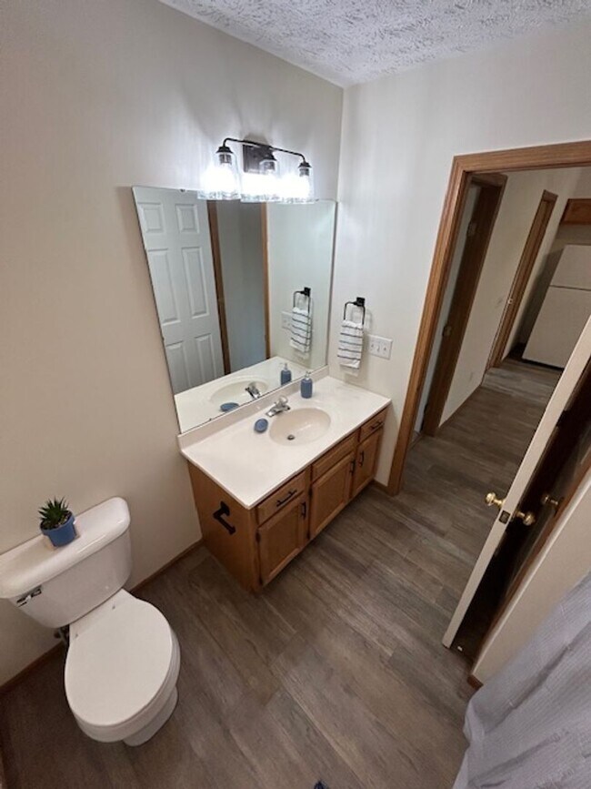 Building Photo - Updated Ranch with 2 Bedrooms, 1 Bath, and 1-Car Attached Garage in Troy, Ohio - Your Perfect Hom...