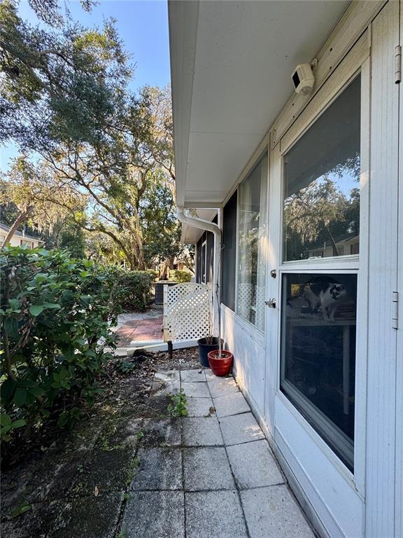 Building Photo - 5169 Lazy Oaks Dr