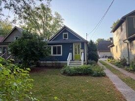 Building Photo - 1333 E Wilson St
