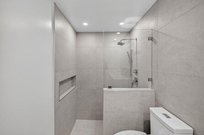 Building Photo - 5503 Bluejack Oak Cir