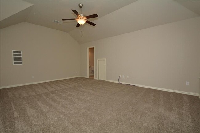 Building Photo - 142 Venice Cove