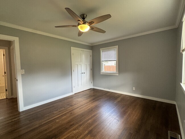 Building Photo - 6 Pleasant Ridge Ave