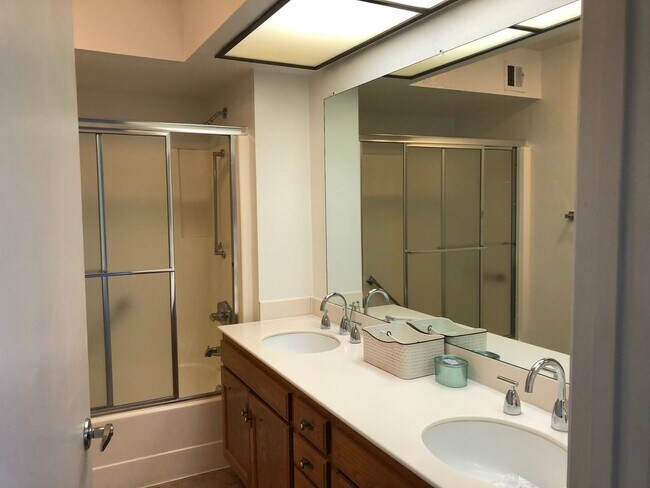 Building Photo - 171 Leisure World