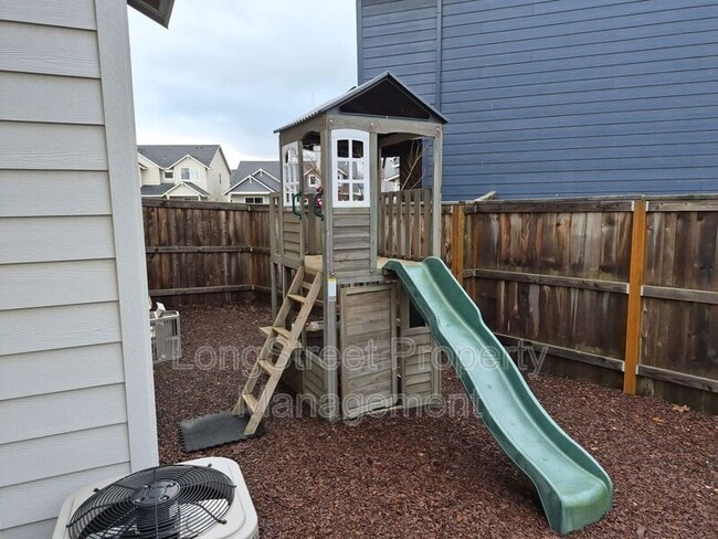 Building Photo - 7278 SE Ronelle Ct